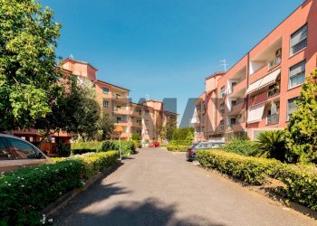 Edificio all\'aperto - Quadrilocale Via Giuseppe Antonio Borgese
 
21, Catania - foto 26