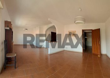 Stanza vuota - Appartamento Via Alcide De Gasperi
 
9, Paterno - foto 1