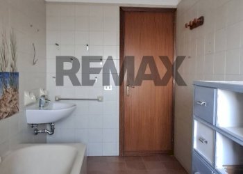 Bagno - Appartamento Via Alcide De Gasperi
 
9, Paterno - foto 3