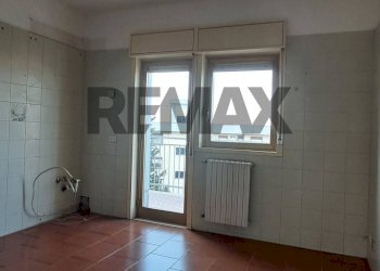 Stanza vuota - Appartamento Via Alcide De Gasperi
 
9, Paterno - foto 9