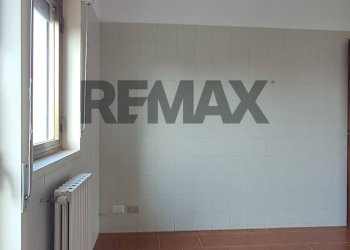 Stanza vuota - Appartamento Via Alcide De Gasperi
 
9, Paterno - foto 11