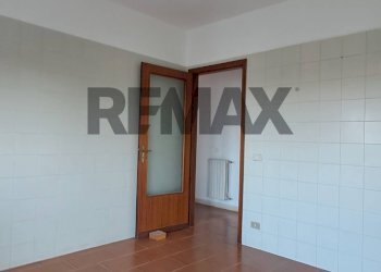 Stanza vuota - Appartamento Via Alcide De Gasperi
 
9, Paterno - foto 12