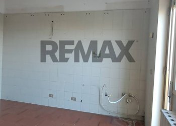 Stanza vuota - Appartamento Via Alcide De Gasperi
 
9, Paterno - foto 17