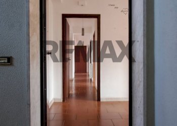 Hall / corridoio - Appartamento Via Alcide De Gasperi
 
9, Paterno - foto 20
