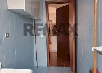 Bagno - Appartamento Via Alcide De Gasperi
 
9, Paterno - foto 25