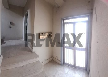 Hall / corridoio - Appartamento Via Alcide De Gasperi
 
9, Paterno - foto 77