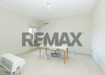 Ufficio - Office Via Fasano
20, Gravina di Catania - photo 15