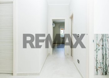 Hall / corridoio - Office Via Fasano
20, Gravina di Catania - photo 23