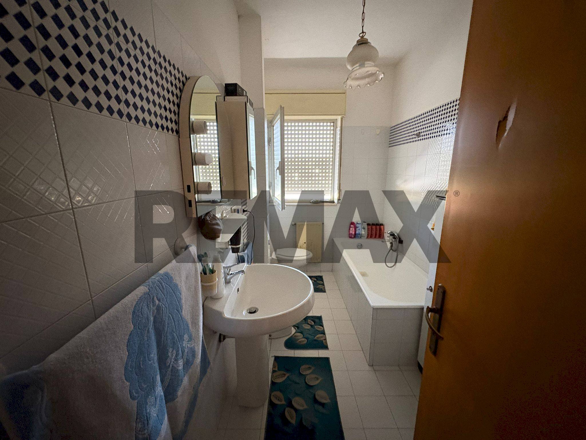 Bagno - Three-room apartment Via Giuseppe Verdi
3, Caltagirone - photo 3