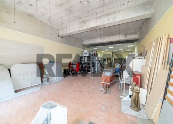Dispensa di stoccaggio - Commercial Premises Via Silvio Pellico
59, Paterno - photo 9