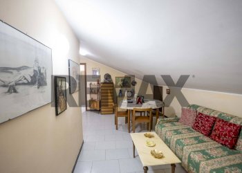 Sala da pranzo - Casa indipendente Via Calvario
 
61, Mascalucia - foto 40