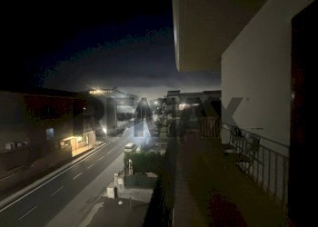 Edificio all\'aperto - Quadrilocale Via Santa Maria La Stella
 
52, Aci Sant'Antonio - foto 3