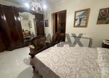 Camera / camera da letto - Quadrilocale Via Santa Maria La Stella
 
52, Aci Sant'Antonio - foto 9