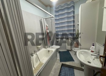 Bagno - Quadrilocale Via Santa Maria La Stella
 
52, Aci Sant'Antonio - foto 19