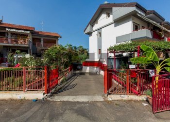 Casa all\'aperto - Trilocale Via Ascanio
 
snc, Acireale - foto 12