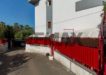 Edificio all\'aperto - Trilocale Via Ascanio
 
snc, Acireale - foto 13