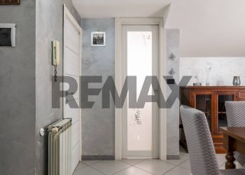 Sala da pranzo - Bilocale Via Giarre
 
18, Mascalucia - foto 15