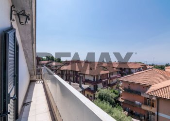 Balcone - Bilocale Via Giarre
 
18, Mascalucia - foto 26