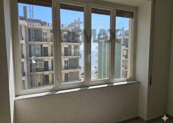 Stanza vuota - Quadrilocale Via Giovanni Santoro
 
14, Salerno - foto 8