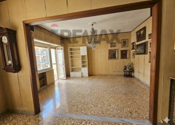 Stanza vuota - Quadrilocale Via Giovanni Santoro
 
14, Salerno - foto 15