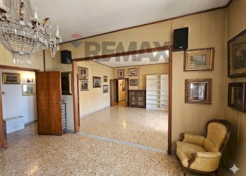Ricezione / Lobby - Quadrilocale Via Giovanni Santoro
 
14, Salerno - foto 17