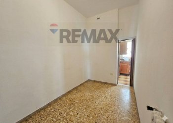 Stanza vuota - Quadrilocale Via Giovanni Santoro
 
14, Salerno - foto 22
