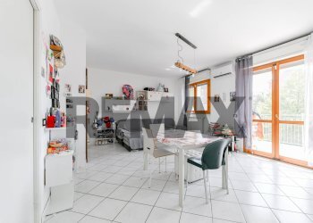 Sala da pranzo - Quadrilocale VIA PRASSEDE
 
16, Milano - foto 4