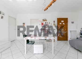 Sala da pranzo - Quadrilocale VIA PRASSEDE
 
16, Milano - foto 6