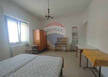 Camera / camera da letto - Quadrilocale Piazza Giacomo Matteotti
snc, L'Aquila - foto 11