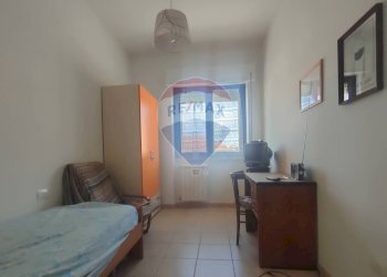 Camera / camera da letto - Quadrilocale Piazza Giacomo Matteotti
snc, L'Aquila - foto 12