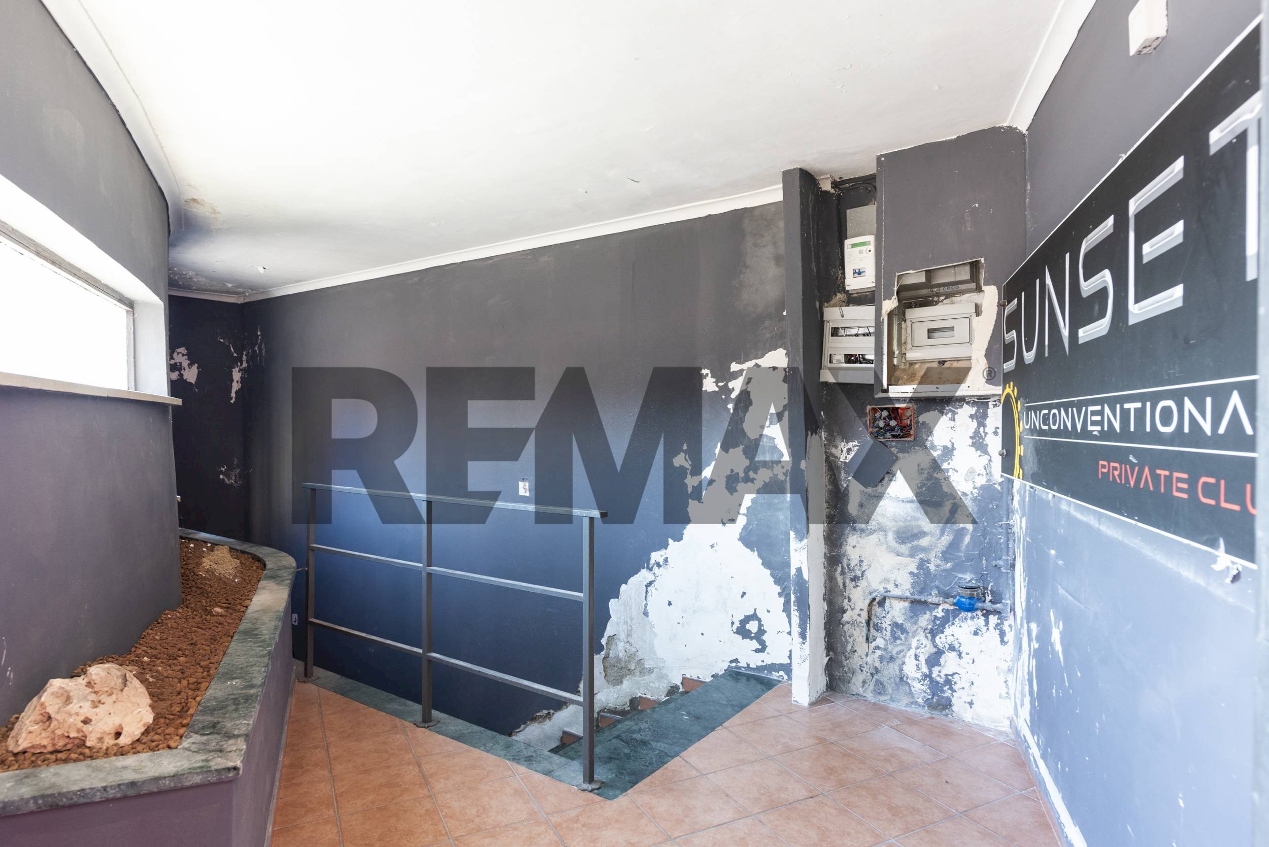 Ricezione / Lobby - Locale Commerciale C.so V.Emanuele
494/A, Napoli - foto 3