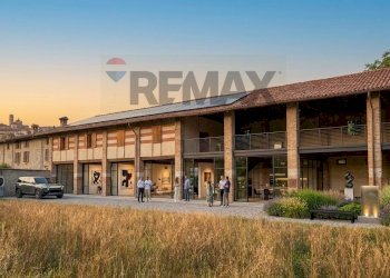 Edificio all\'aperto - Rustic Piazza Giovanni XXIII
 
2, Filago - photo 2