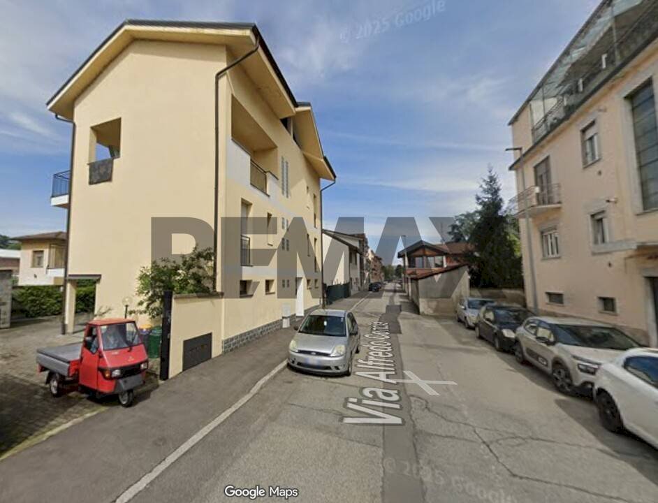 Edificio all\'aperto - Trilocale via Alfredo Concia
 
1B, Novara - foto 1