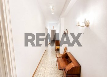 Hall / corridoio - Bilocale Via Luino
 
3, Pavia - foto 9