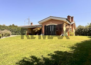 Casa all\'aperto - Villa Via Greta Garbo
 
13, Roma - foto 2