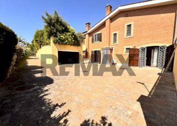 Casa all\'aperto - Villa Via Greta Garbo
 
13, Roma - foto 17