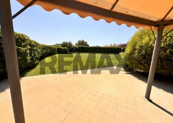 Terrazza - Villa Via Greta Garbo
 
13, Roma - foto 28