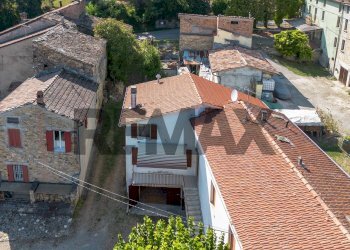 Casa all\'aperto - Casa semi indipendente Strada Iggio
 
-, Pellegrino Parmense - foto 4