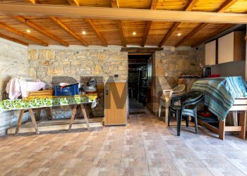 Dispensa di stoccaggio - Casa semi indipendente Strada Iggio
 
-, Pellegrino Parmense - foto 12