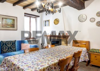 Sala da pranzo - Casa semi indipendente Strada Iggio
 
-, Pellegrino Parmense - foto 25