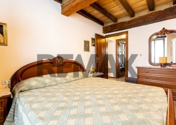 Camera / camera da letto - Casa semi indipendente Strada Iggio
 
-, Pellegrino Parmense - foto 31