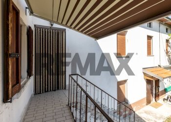 Balcone - Casa semi indipendente Strada Iggio
 
-, Pellegrino Parmense - foto 36