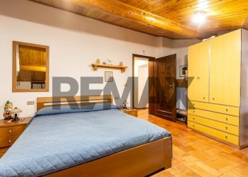 Camera / camera da letto - Casa semi indipendente Strada Iggio
 
-, Pellegrino Parmense - foto 43