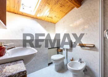 Bagno - Casa semi indipendente Strada Iggio
 
-, Pellegrino Parmense - foto 49