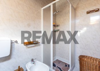 Bagno - Casa semi indipendente Strada Iggio
 
-, Pellegrino Parmense - foto 51