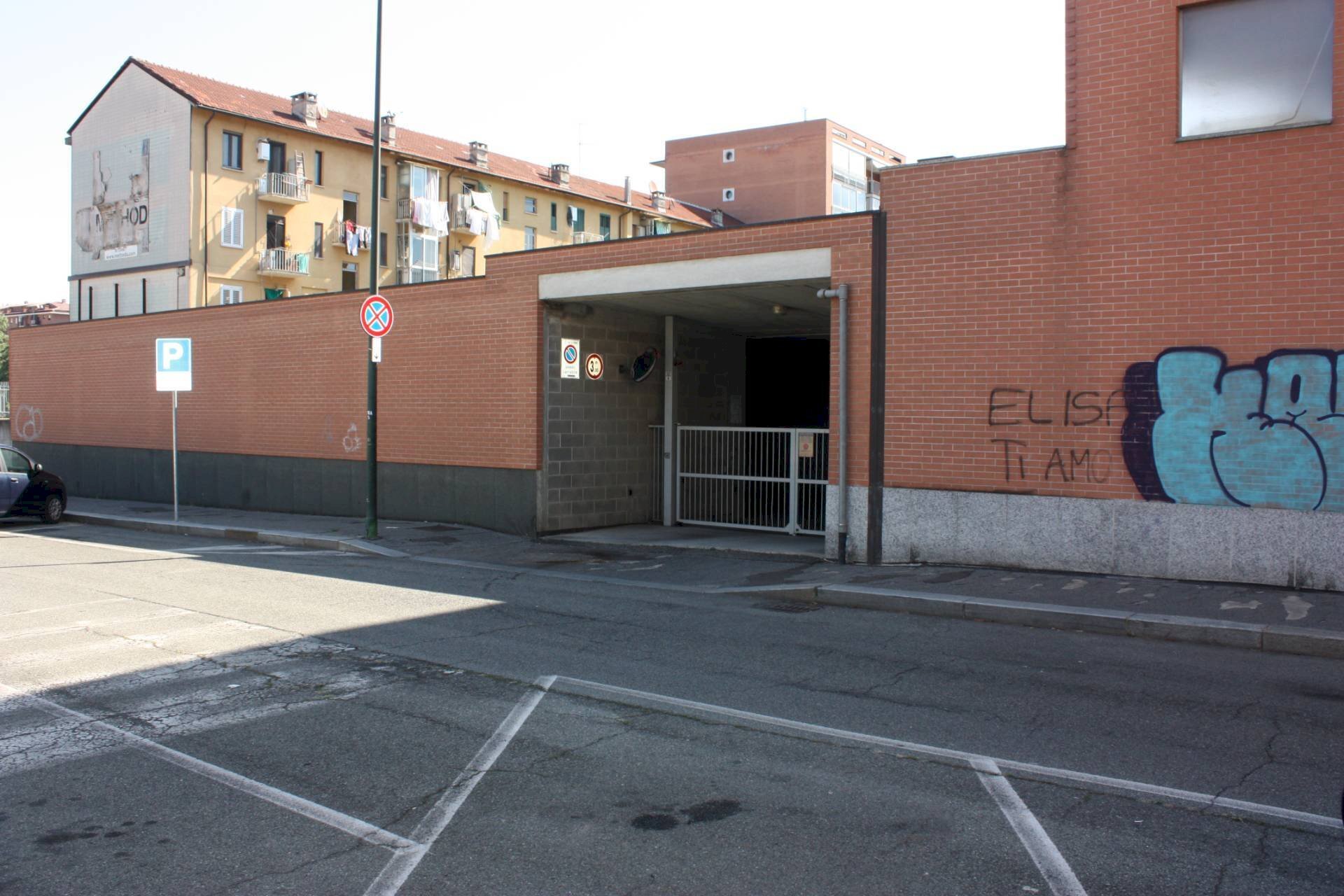 Facciata - Box Via Tommaso Vallauri
32A, Torino - foto 2