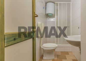 Bagno - Three-room apartment Via Esperson
 
16, Sassari - photo 27