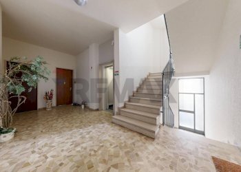 Scale - Four-room apartment Piazzale 3 agosto
 
5, Lodi - photo 10