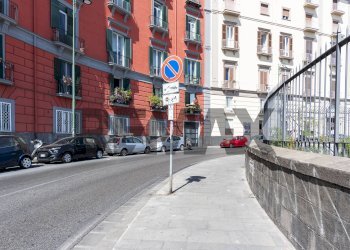 Edificio all\'aperto - Trilocale Corso Vittorio Emanuele
 
SNC, Napoli - foto 1