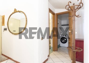 Hall / corridoio - Trilocale Corso Vittorio Emanuele
 
SNC, Napoli - foto 13